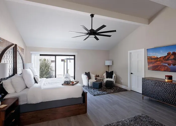 Luxe-paradise Palace-heated Pool&spa-guest Casita Holiday home