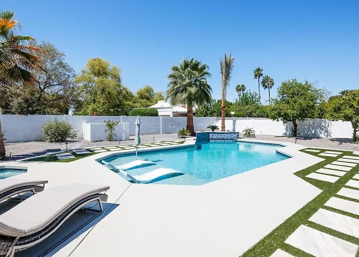 Luxe-paradise Palace-heated Pool&spa-guest Casita Holiday home *