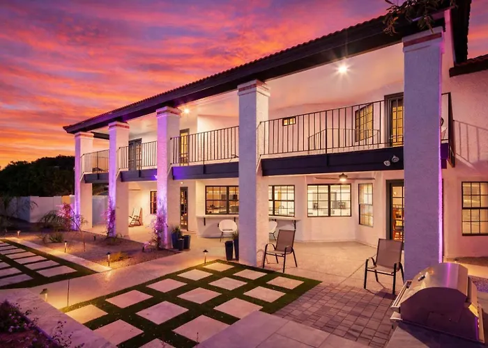 Luxe-paradise Palace-heated Pool&spa-guest Casita Holiday home