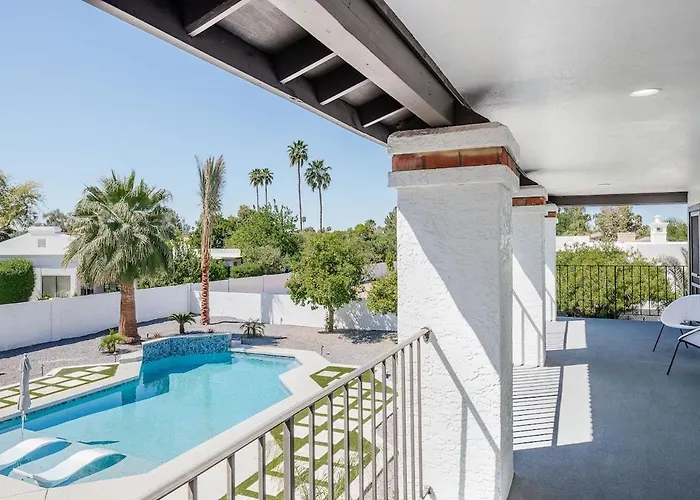 Holiday home Luxe-paradise Palace-heated Pool&spa-guest Casita *